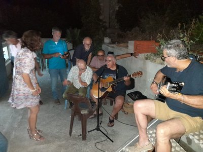 09ff0971 3512 4b5e 8a01 c256bd73f863